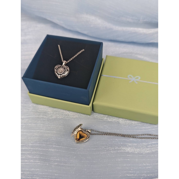 純銀心型項鍊加盒.jpg